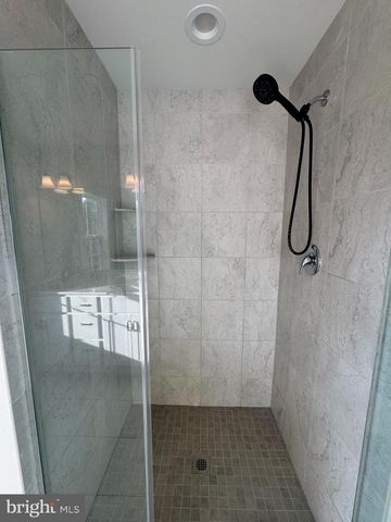 3541 OAK DR, Edgewater, MD 21037