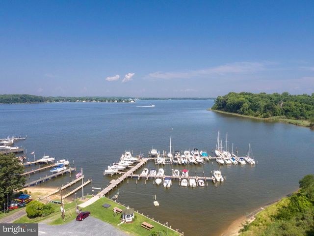 3541 OAK DR, Edgewater, MD 21037