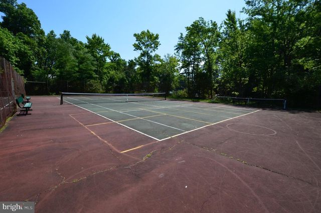 3541 OAK DR, Edgewater, MD 21037