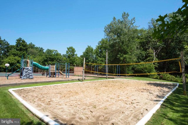 3541 OAK DR, Edgewater, MD 21037