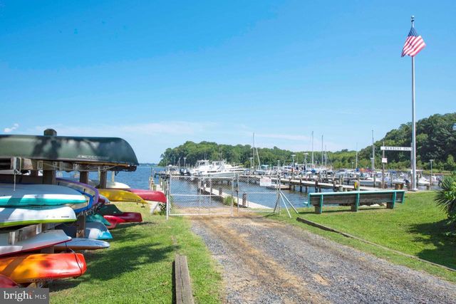 3541 OAK DR, Edgewater, MD 21037