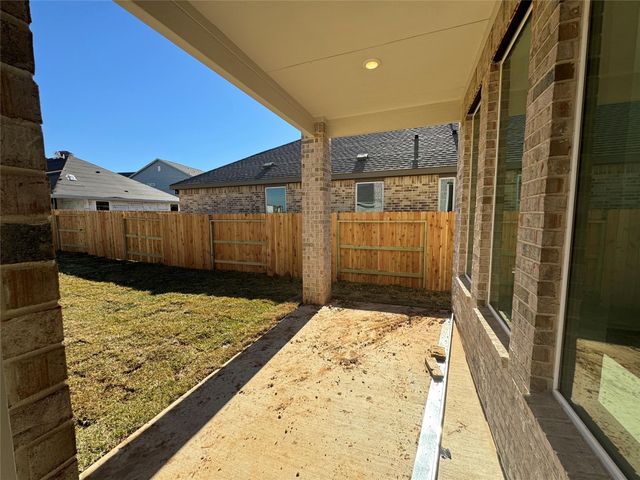 9222 Callum Nest Court, Baytown, TX 77521
