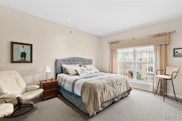 505 North and South 3b, University City, MO 63130