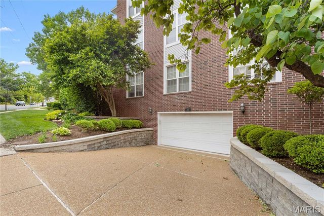 505 North and South 3b, University City, MO 63130