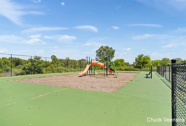 5668 E Town 5, Hudsonville, MI 49426