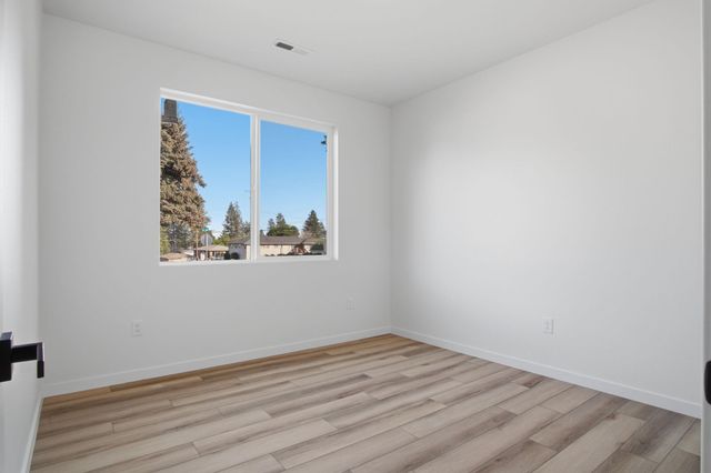 1702 5TH St, Cheney, WA 99004