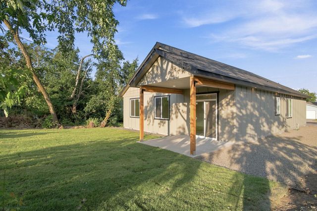 1702 5TH St, Cheney, WA 99004