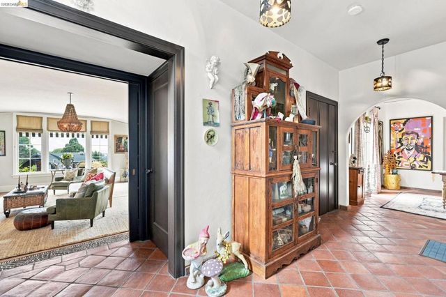 893 Santa Barbara Rd, Berkeley, CA 94707
