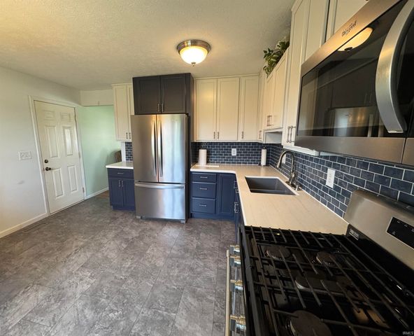 1133 Rosewood Drive, Peru, IN 46970