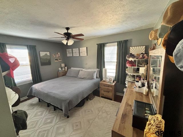 1020 Parkway Drive, Bellevue, NE 68005