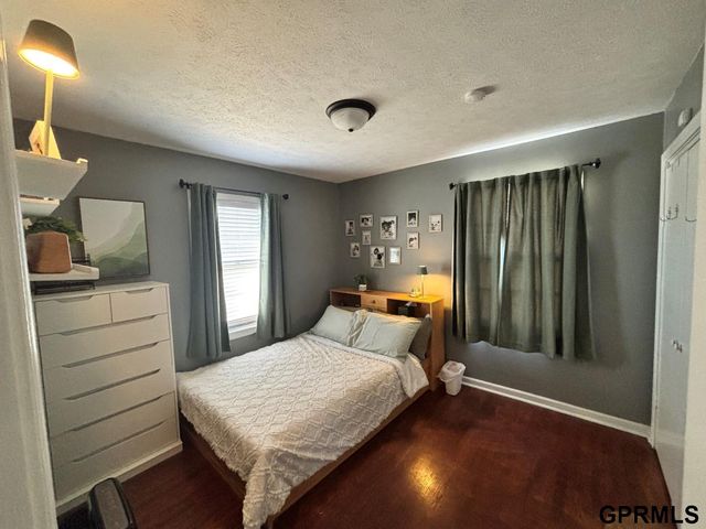 1020 Parkway Drive, Bellevue, NE 68005