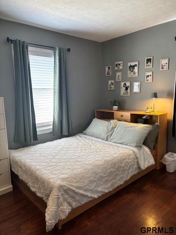 1020 Parkway Drive, Bellevue, NE 68005