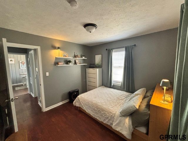 1020 Parkway Drive, Bellevue, NE 68005