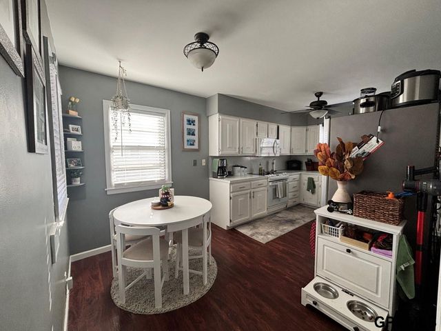 1020 Parkway Drive, Bellevue, NE 68005