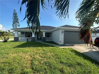 1706 Kismet PKWY E, Cape Coral, FL 33909