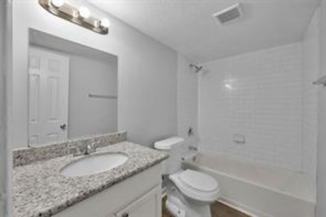 1500 S 3rd Street 7, Conroe, TX 77301