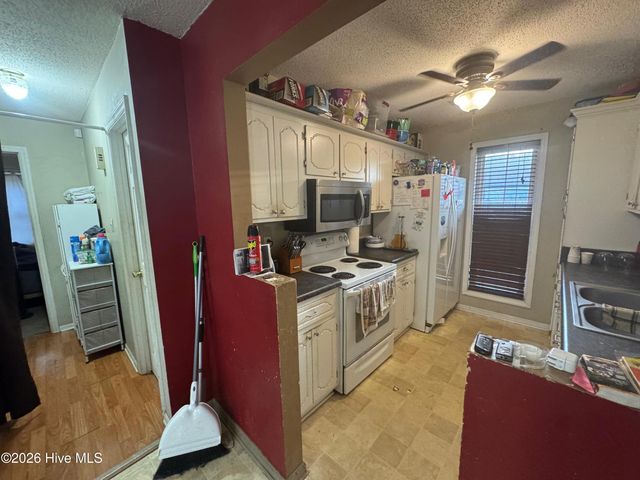 166 Bayberry Road, Newport, NC 28570