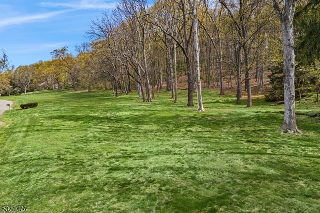 50 Hidden Valley Rd, Far Hills Boro, NJ 07931