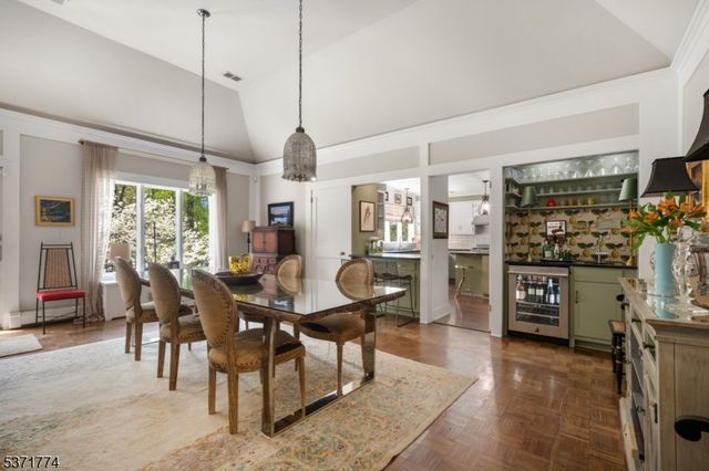 50 Hidden Valley Rd, Far Hills Boro, NJ 07931