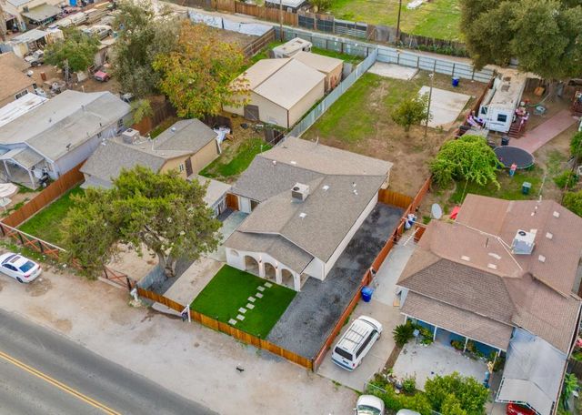 1715 Dallas St, Modesto, CA 95358