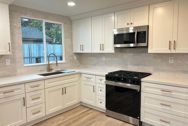 1715 Dallas St, Modesto, CA 95358