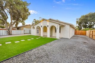 1715 Dallas St, Modesto, CA 95358