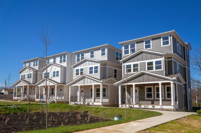 1121 Lawrence Ave Unit 8, Madison, TN 37115