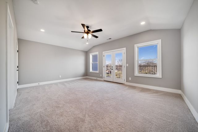 1121 Lawrence Ave Unit 8, Madison, TN 37115