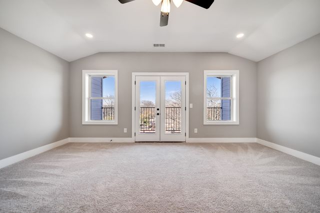 1121 Lawrence Ave Unit 8, Madison, TN 37115