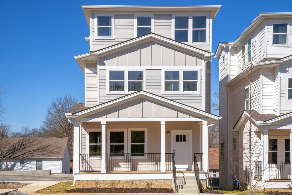 1121 Lawrence Ave Unit 8, Madison, TN 37115