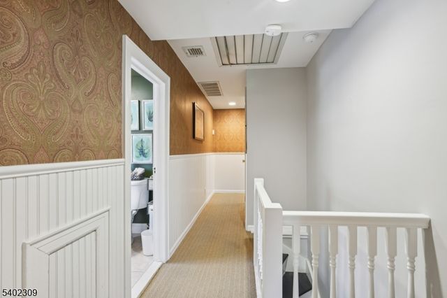 14 Manor Rd, North Haledon Boro, NJ 07508