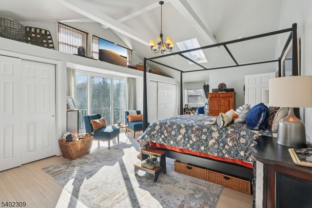 14 Manor Rd, North Haledon Boro, NJ 07508