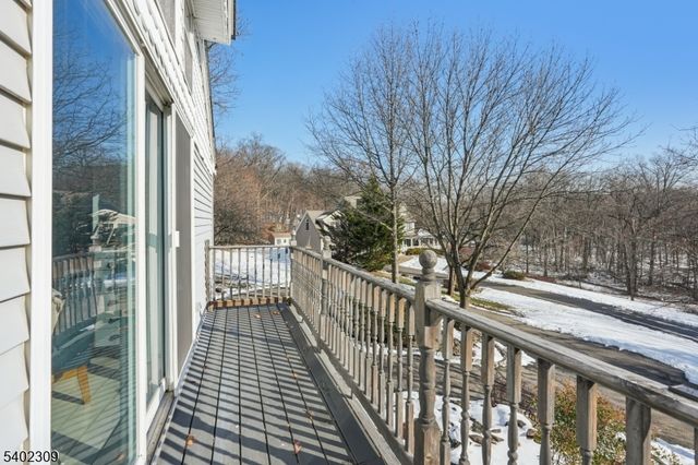 14 Manor Rd, North Haledon Boro, NJ 07508