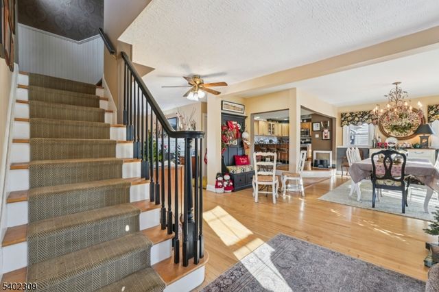 14 Manor Rd, North Haledon Boro, NJ 07508