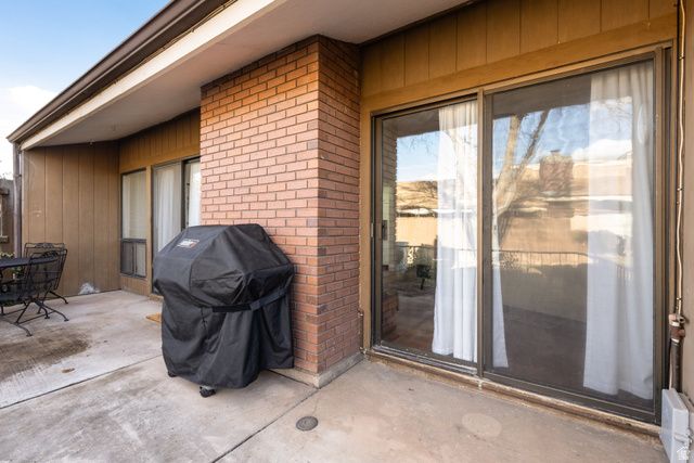 987 W BLOOMINGTON DR, Bloomington, UT 84790