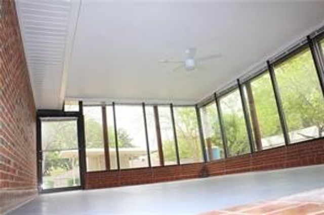 2410 Royal Acres Drive, Denton, TX 76209