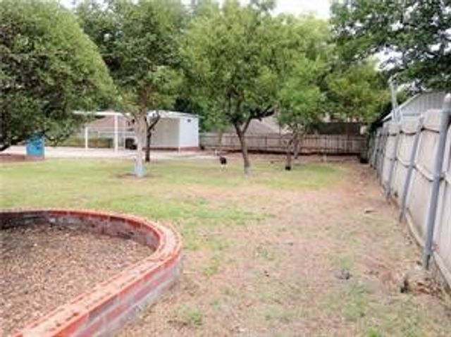 2410 Royal Acres Drive, Denton, TX 76209