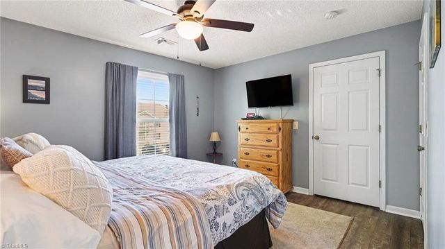 7151 Friendly Avenue H, Greensboro, NC 27410