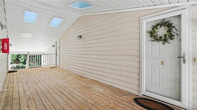 7151 Friendly Avenue H, Greensboro, NC 27410