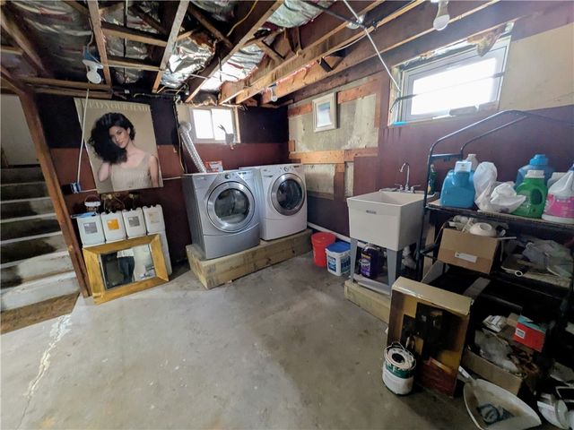 326 Sharon Street, Providence, RI 02908