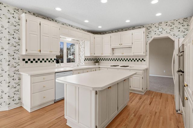 5951 Ridge Creek Road, Shoreview, MN 55126