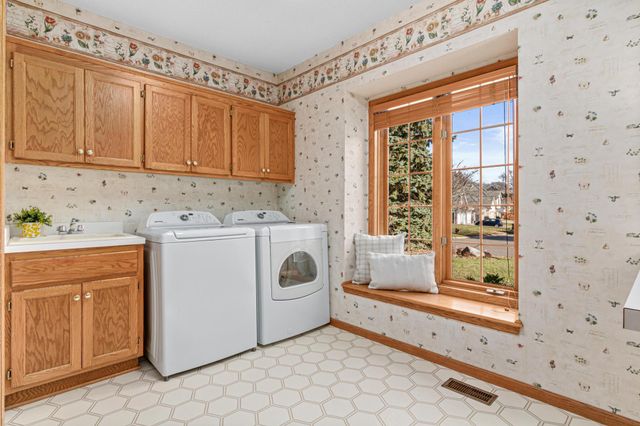 5951 Ridge Creek Road, Shoreview, MN 55126