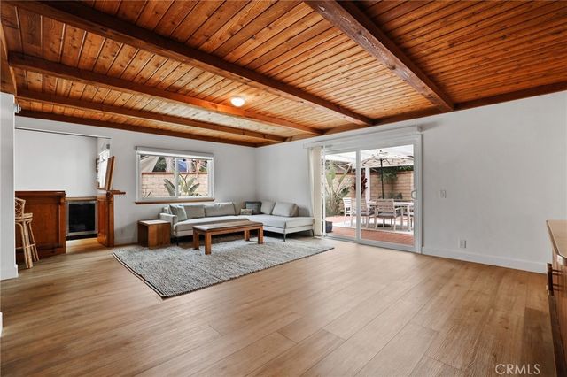 2284 Redlands, Newport Beach, CA 92660