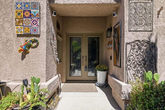 48115 Via Hermosa, La Quinta, CA 92253
