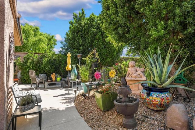 48115 Via Hermosa, La Quinta, CA 92253