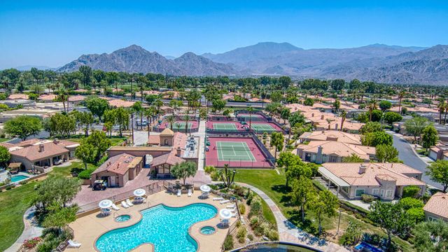 48115 Via Hermosa, La Quinta, CA 92253