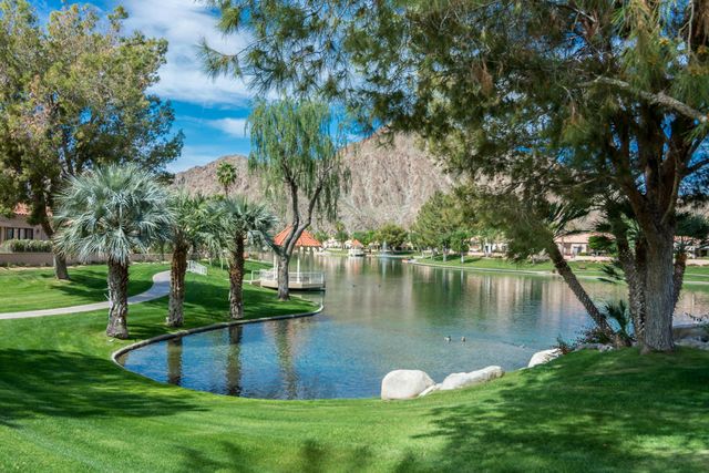 48115 Via Hermosa, La Quinta, CA 92253