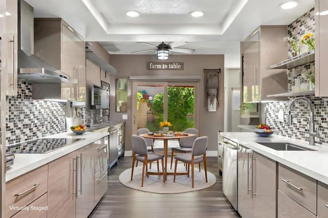 48115 Via Hermosa, La Quinta, CA 92253