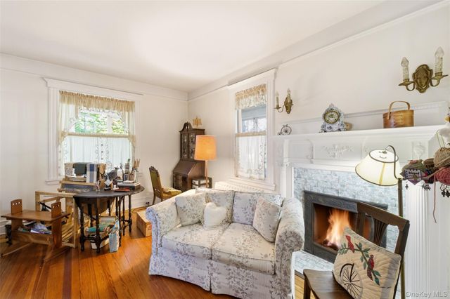 149 Maple Avenue, Westbury, NY 11590