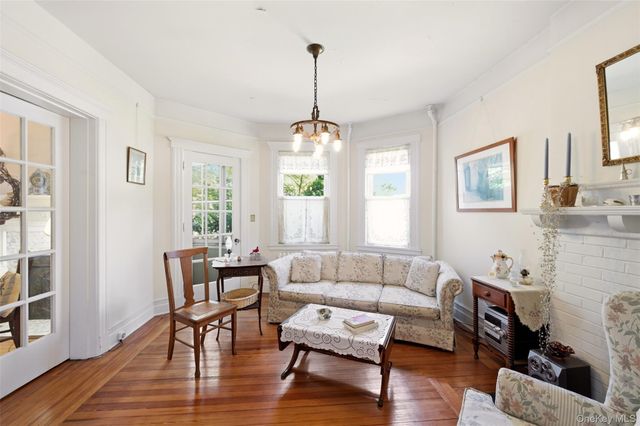 149 Maple Avenue, Westbury, NY 11590